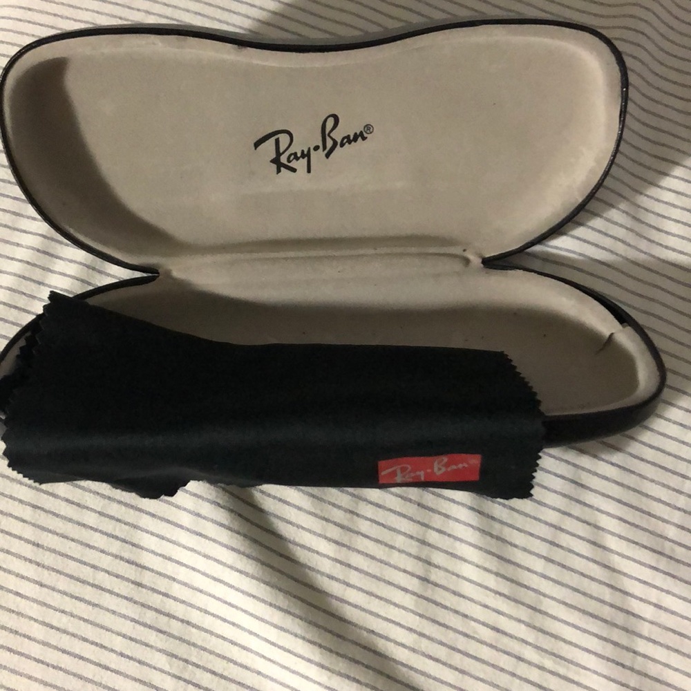 Tortoise Shell Ray-Ban Frames - image 3